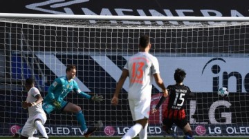 必发下载-爱挖坑的拜仁终于没能爬出来，德甲的悬念活过来了