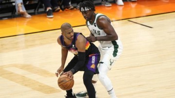 必发-雄鹿曾考虑交易CP3 思忖后坚认霍勒迪为第一选择