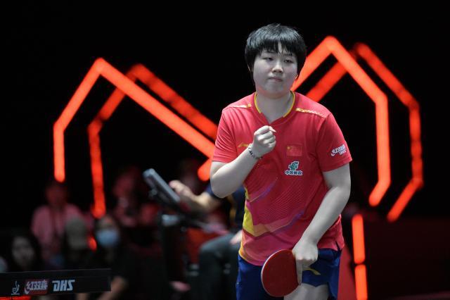 1739027045613063427.jpg (体育)(1)乒乓球——WTT新加坡大满贯:蒯曼晋级女单决赛XxjpseC008221_20250208_PEPFN0A001.jpg